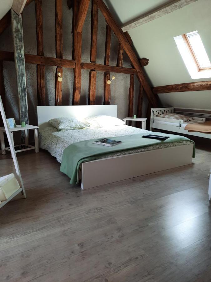 La Maison Genevier - Chambre La Family Montreuil-en-Touraine Ngoại thất bức ảnh