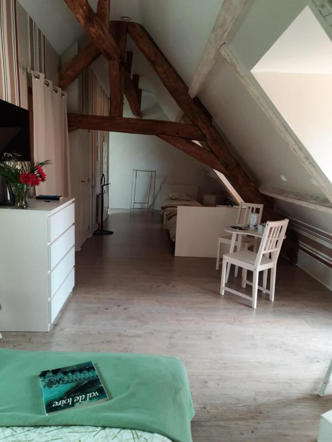 La Maison Genevier - Chambre La Family Montreuil-en-Touraine Ngoại thất bức ảnh